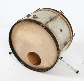 VINTAGE REVERE KICK DRUM W/ CALFSKIN HEADS