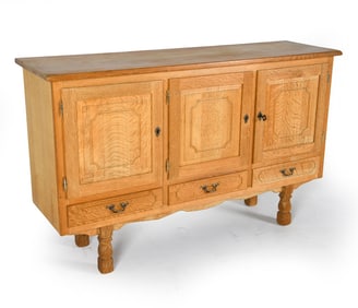 KJAERNULF STYLE DANISH OAK SIDEBOARD CREDENZA