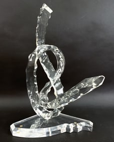 MODERNIST ABSTRACT LUCITE SCULPTURE