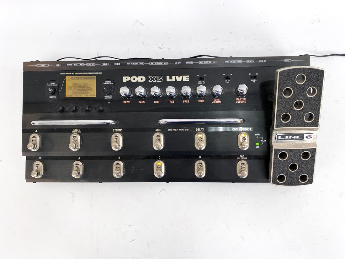 LINE 6 POD X3 LIVE MULTI-FX AMP MODELER PROCESSOR (1 of 8)