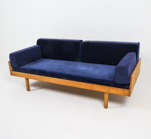 MID-CENTURY HORSNAES DANISH OAK DAYBED C. 1960S