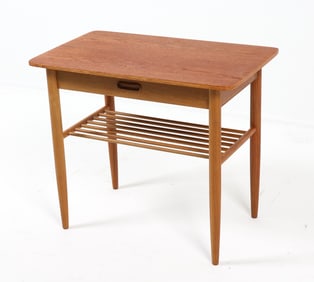 MID-CENTURY DANISH TEAK SIDE TABLE C. 1970S