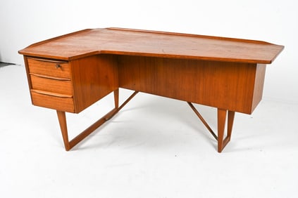 PETER LOVIG NIELSEN DANISH TEAK 'BOOMERANG' DESK