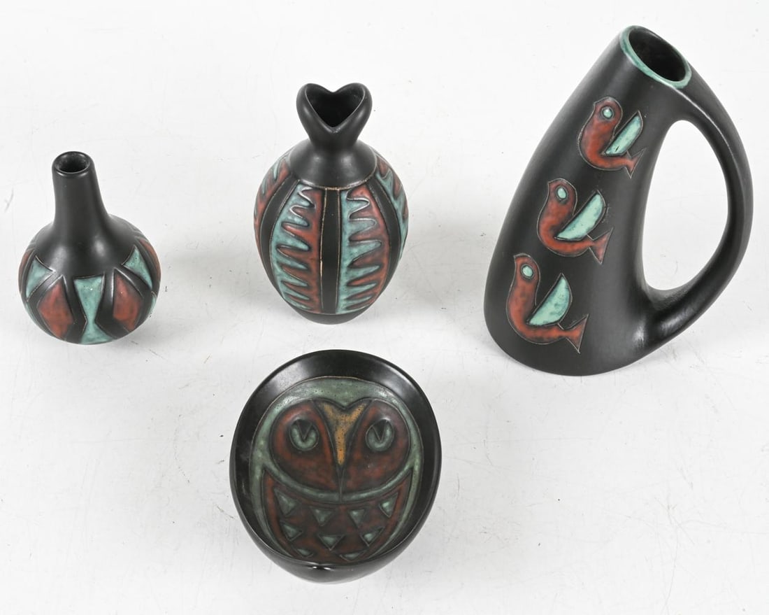 MARIANNE STARCK FOR MICHAEL ANDERSEN DANISH VASES (1 of 12)