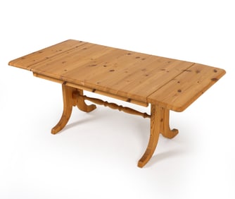 SCANDINAVIAN PINE EXPANDING COFFEE TABLE C. 1960S