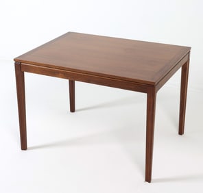 DANISH ROSEWOOD SIDE TABLE C. 1960S
