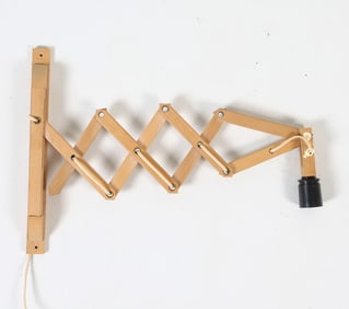 LE KLINT STYLE OAK SCISSOR WALL SCONCE C. 1960S