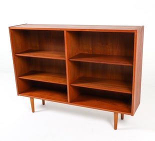 HUNDEVAD STYLE DANISH TEAK BOOKCASE C. 1960S