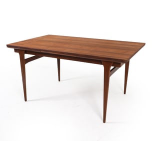 JOHANNES ANDERSEN STYLE TEAK EXTENDING TABLE