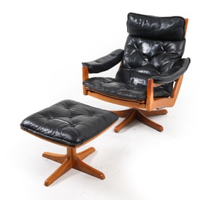 DANISH OAK & LEATHER EASY CHAIR W/ OTTOMAN C. 1960