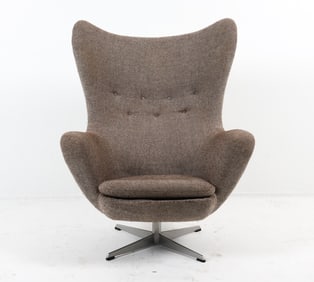 ARNE JACOBSEN STYLE DANISH EASY CHAIR