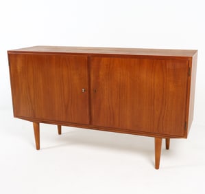 POUL HUNDEVAD DANISH TEAK SIDEBOARD C. 1960S