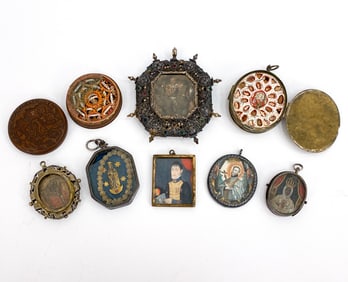 GROUPING OF ANTIQUE ICONS & RELIQUARIES