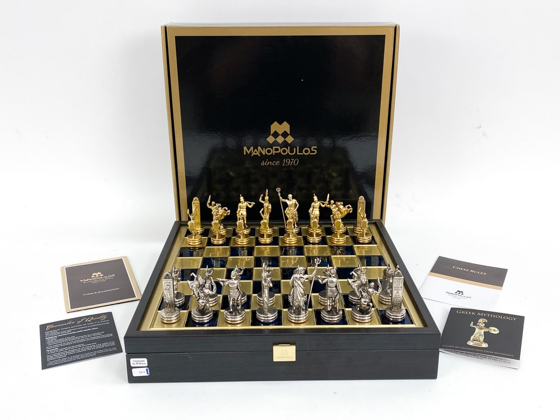 MANOPOULOS GREEK MYTHOLOGY CHESS SET (1 of 14)