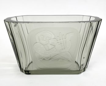 HADELAND NORWAY ETCHED ART GLASS VASE