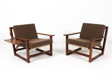 PAIR OF SCANDINAVIAN OAK & LEATHER SAFARI CHAIRS