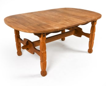 HENNING KJAERNULF STYLE EXTENDING OAK DINING TABLE