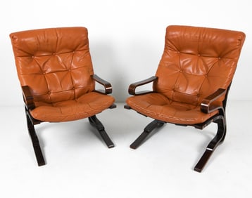 PAIR OF INGMAR RELLING STYLE LEATHER LOUNGE CHAIRS