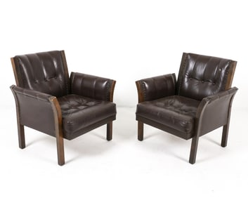 PAIR OF SCANDINAVIAN LEATHER LOUNGE CHAIRS 1960S