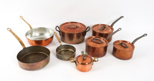 GROUPING FRENCH COPPER POTS