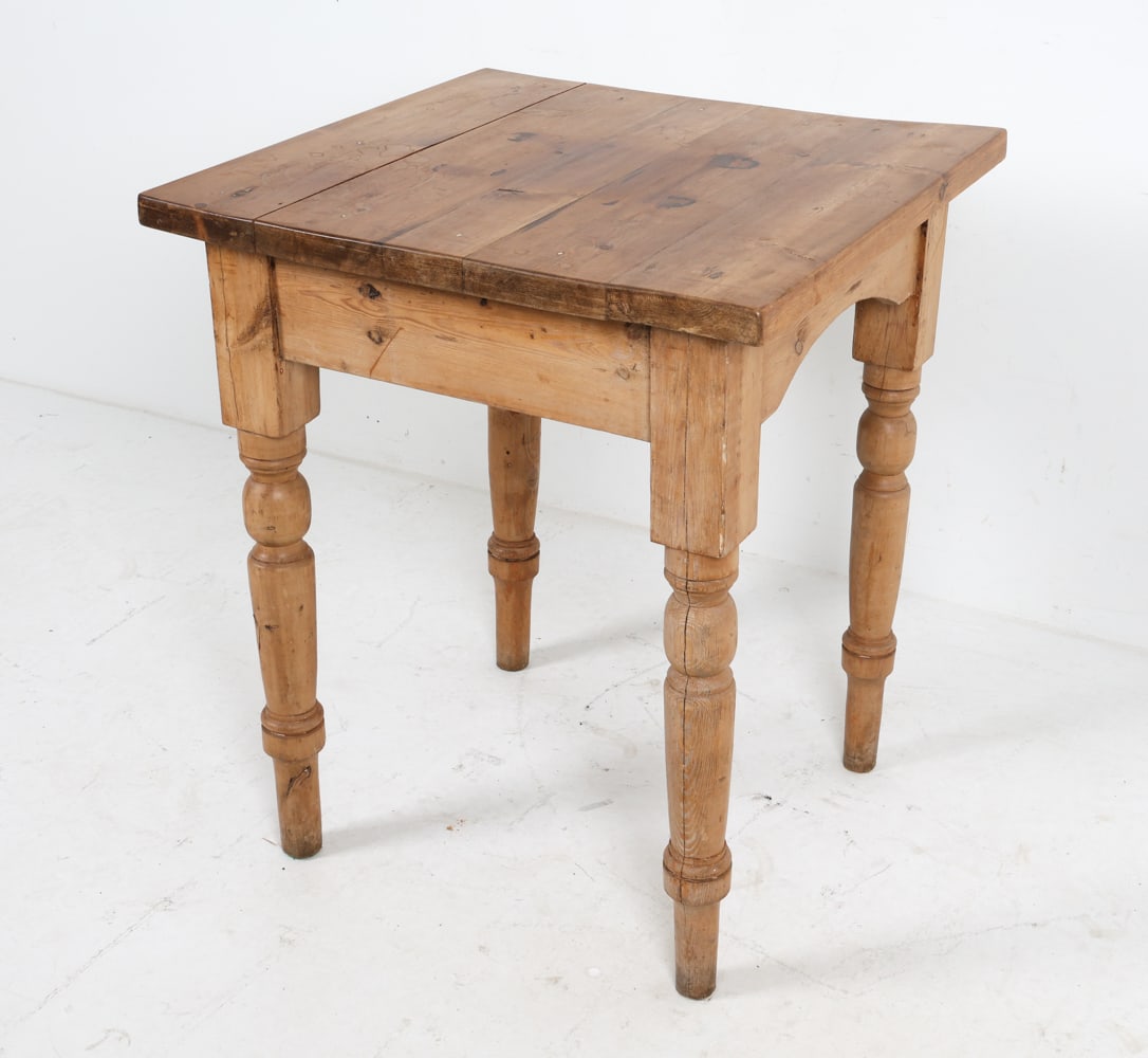 20TH C. ENGLISH PINE SIDE TABLE (1 of 15)