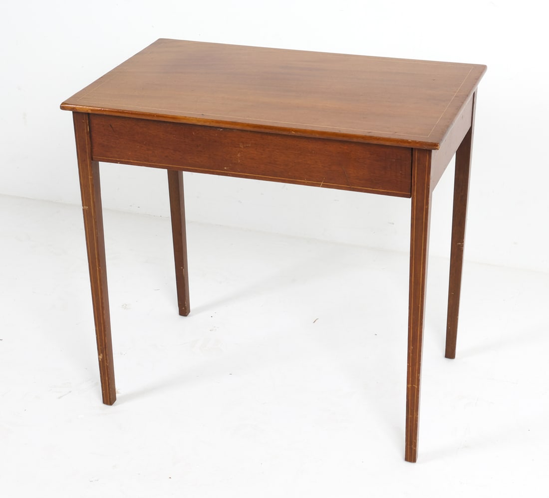 MAHOGANY SIDE TABLE: Dimensions: H 26.5" x W 28" x D 18" Condition: Slight marks and nicks. Rubbing to edges. Wear consistent with age and use. Chip to veneer on corner.