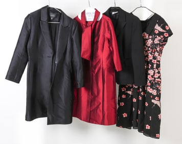 GROUPING OF WOMENS CLOTHING