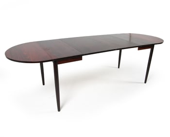 MID-CENTURY DANISH ROSEWOOD EXPANDING TABLE