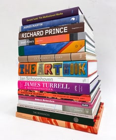 GROUPING OF ART & DESIGN BOOKS