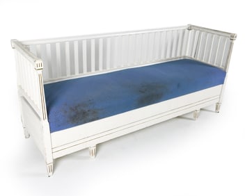 GUSTAVIAN STYLE PAINTED SOFA BENCH