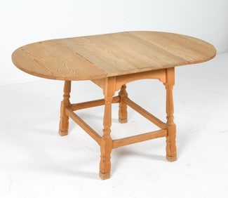 KJAERNULF STYLE OAK DROP LEAF SIDE TABLE C. 1970S