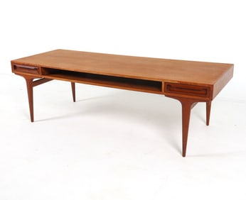 JOHANNES ANDERSEN STYLE TEAK COFFEE TABLE C. 1960S