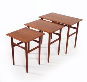 MID-CENTURY DANISH TEAK NESTING TABLES C. 1970S