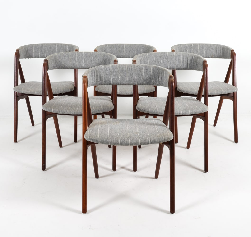 (6) THOMAS HARLEV MODEL 205 TEAK DINING CHAIRS: For Faarstrup. Teak frames with wool upholstery. Denmark, circa 1960s. Dimensions: H 29" x W 20" x D 21" x SH 16.5". Condition: Slight discoloration to wool. Few perforations to wool and fabric lining