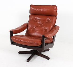 LIED NORWEGIAN LEATHER LOUNGE CHAIR