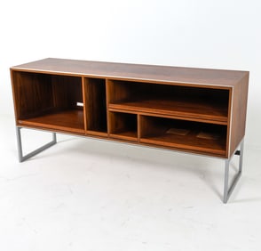 BANG & OLUFSEN ROSEWOOD MEDIA CABINET C. 1970S