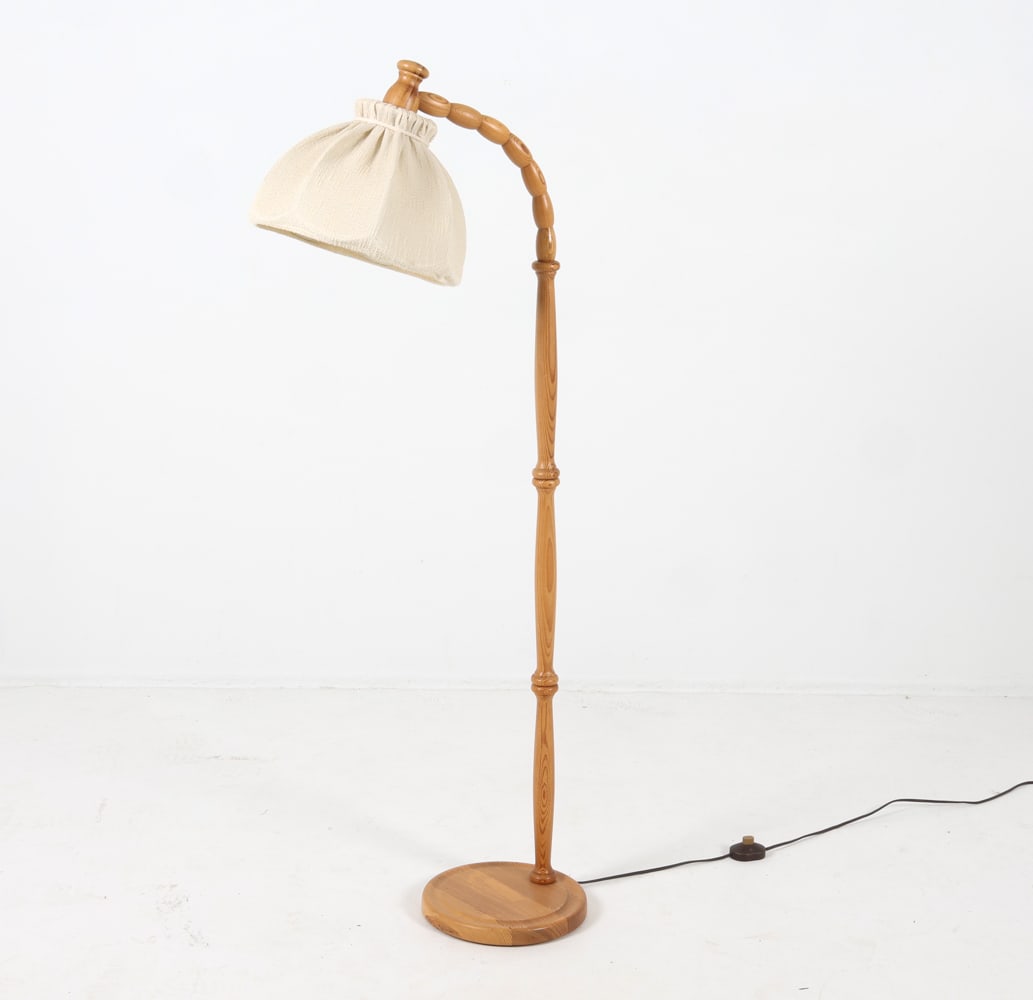 SWEDISH PINE FLOOR LAMP C. 1970S (1 of 13)