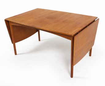 POUL M. VOLTHER STYLE OAK EXPANDING DINING TABLE