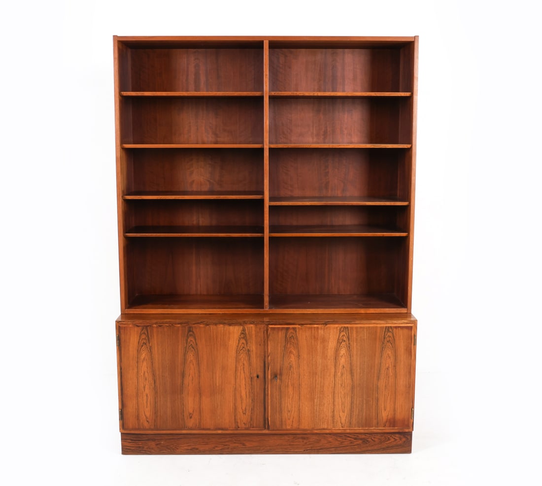 HUNDEVAD ROSEWOOD BOOKCASE CABINET C. 1970S (1 of 20)