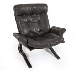 INGMAR RELLING STYLE LEATHER LOUNGE CHAIR C. 1960S