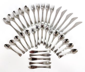 OXFORD HALL VENUS PATTERN STEEL FLATWARE SET
