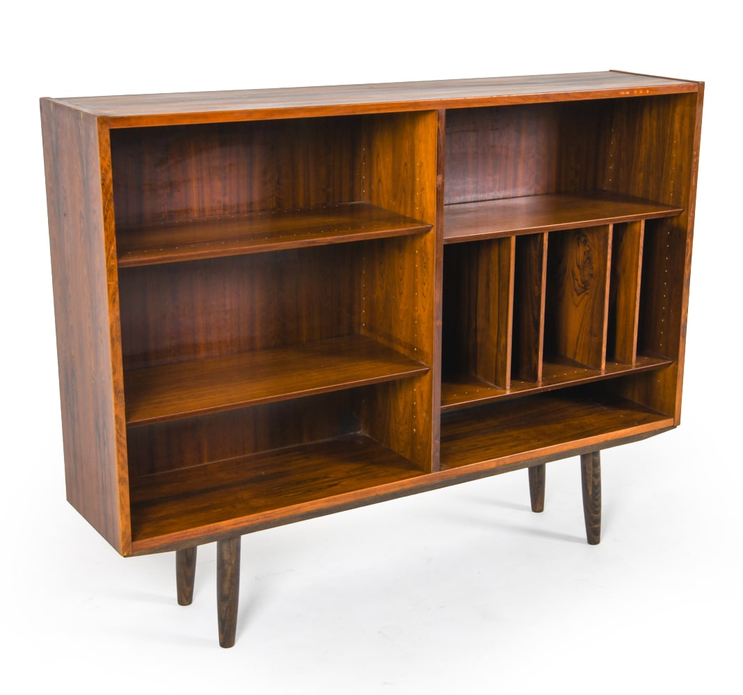 HUNDEVAD DANISH ROSEWOOD MEDIA CABINET C. 1960S: Tag on back top corner. Adjustable shelves. Dimensions: H 42" x W 45.5" x D 12". Condition: Slight sun fading to interior. Wear consistent with age and use. PER E023