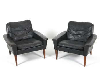 MANNER OF HANS OLSEN LEATHER LOUNGE CHAIRS 1960S