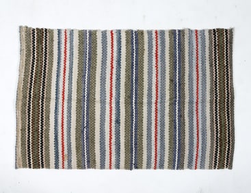 VINTAGE SCANDINAVIAN WOOL ACCENT RUG