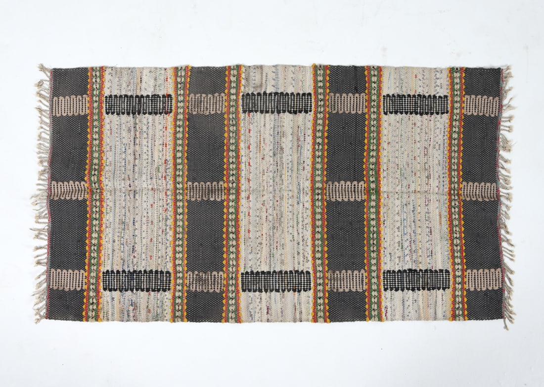 VINTAGE SCANDINAVIAN WOOL ACCENT RUG (1 of 12)