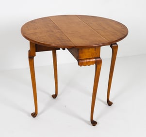 ANTIQUE QUEEN ANNE TIGER MAPLE GATE LEG TABLE