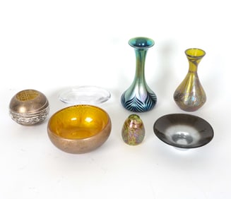 ART GLASS GROUPING INCL. ORIENT & FLUME VASE