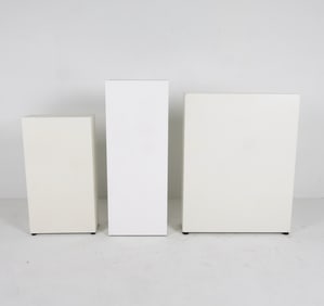 CONTEMPORARY WOOD & METAL PEDESTAL GROUPING