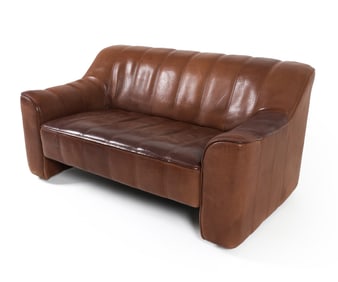 DE SEDE DS 44 SWISS LEATHER SOFA C. 1970S