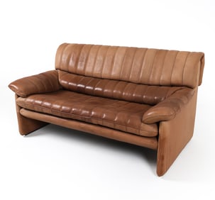 DE SEDE DS 86 LEATHER SOFA C. 1970S